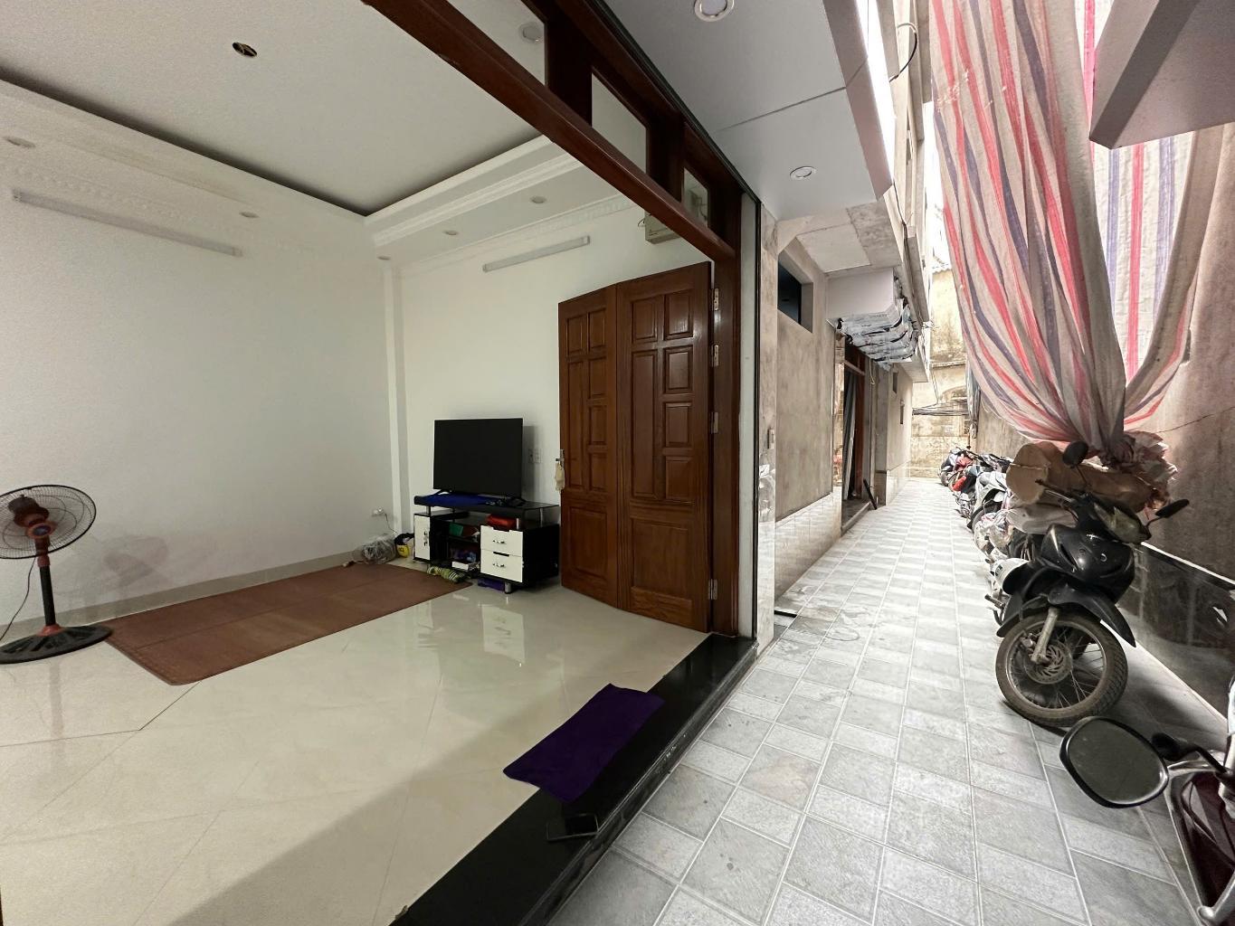 BÁN NHÀ LÊ THANH NGHỊ, GẦN BÁCH KINH XÂY, BỆNH VIỆN BẠCH MAI, DT 32M2. 8,1 TỶ